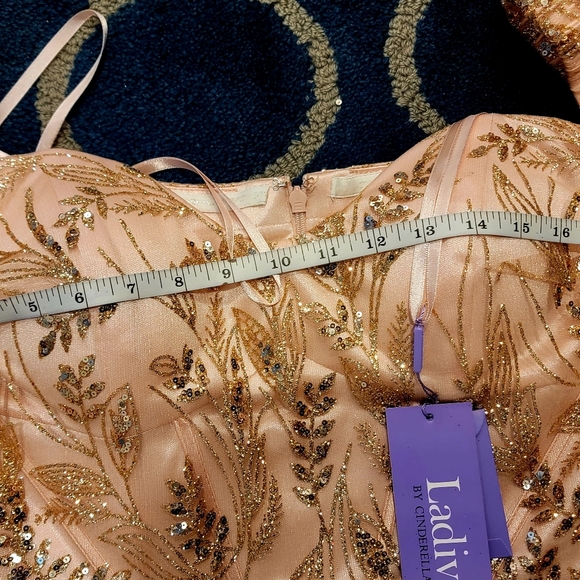 Blush pink Marmaid dress never worn size 18 ...for evening, wedding, etc - Picture 6 of 8